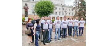 У Вінниці депутати місцевих рад провели флеш-моб проти «чорного піару»